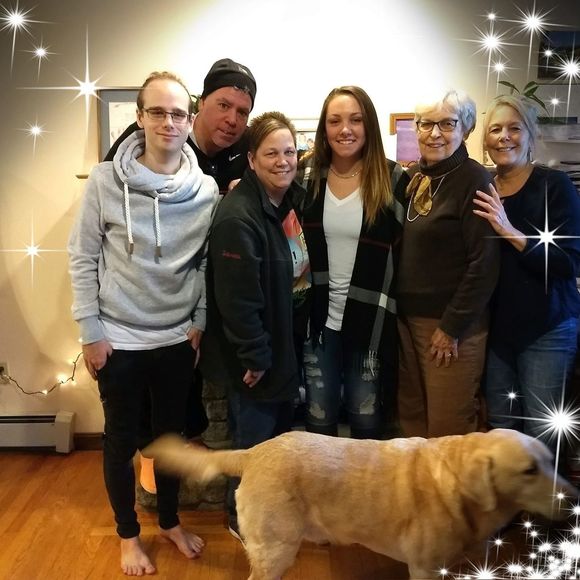 Meet your Posher, Sarah - Picture 1 of 1